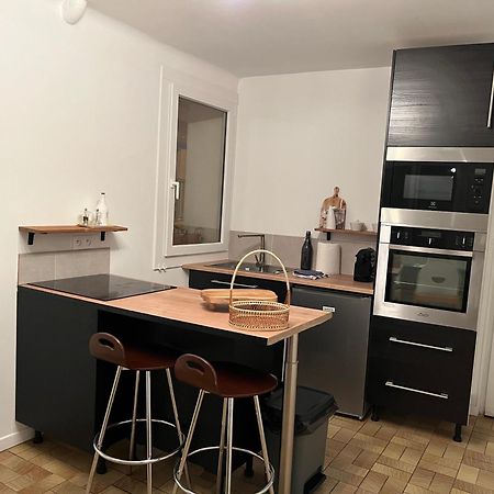 Agréable maison de village avec terrasse Vinca Extérieur photo